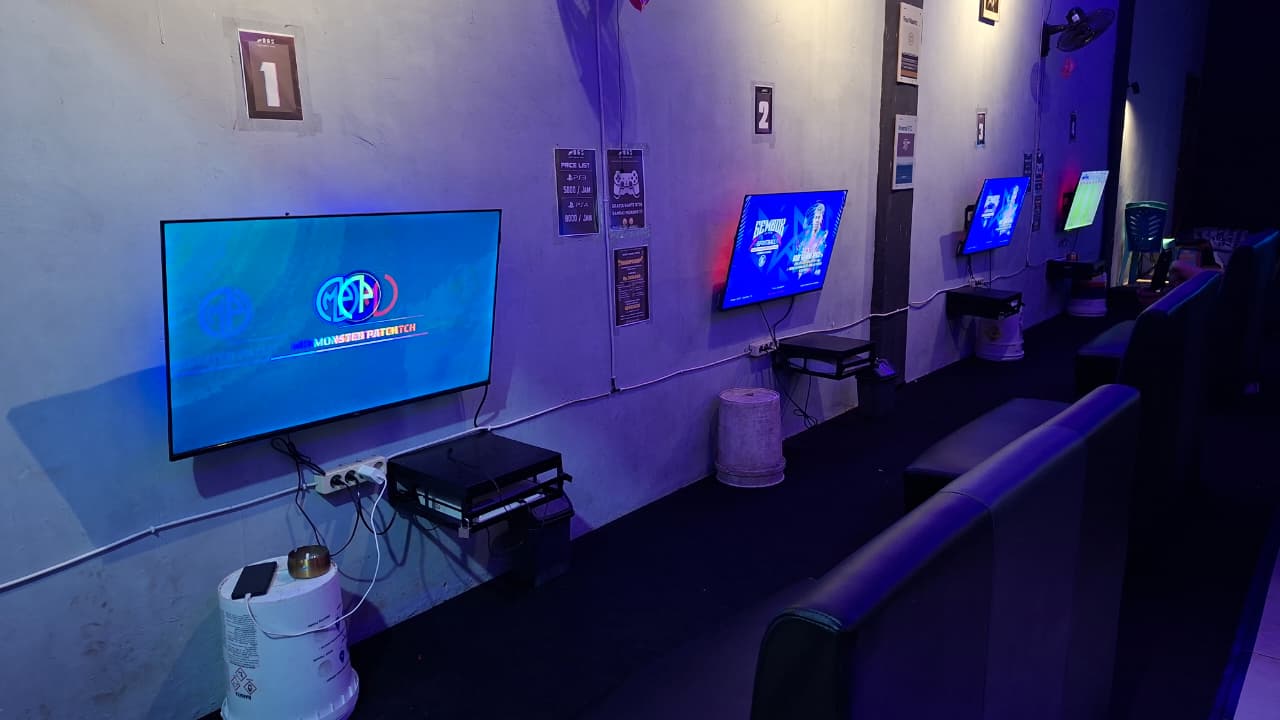Deretan console